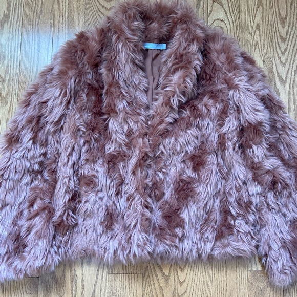 VINCE PLUSH FAUX FUR JACKET - Picture 4 of 8